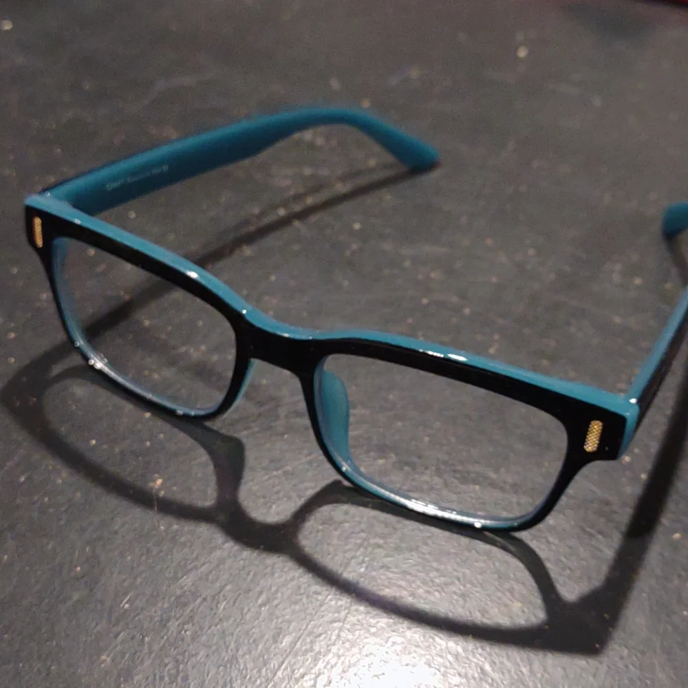 NWOT Unisex BLUE LIGHT BLOCKING GLASSES FOR COMPUTER AND GAMING